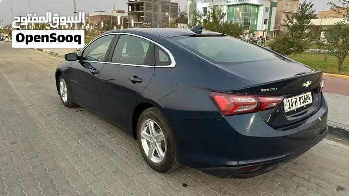 Chevrolet Malibu 2021 photo 2