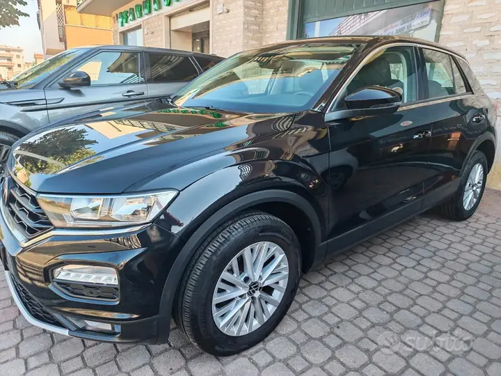Volkswagen T-Roc 2021 photo 2
