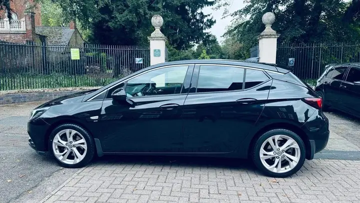 Vauxhall Astra 2017 photo 4