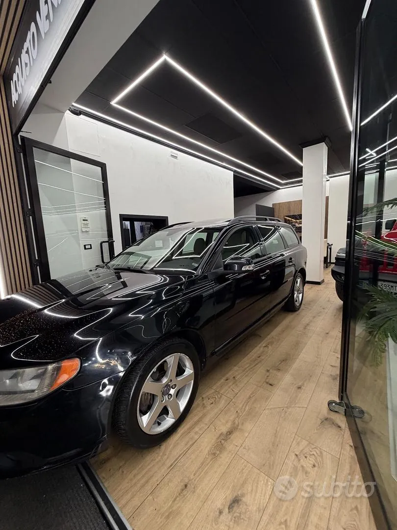 Volvo V70 2008 photo 2