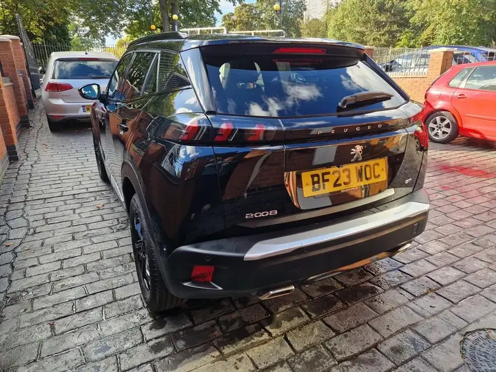 Peugeot 2008 2023 photo 5