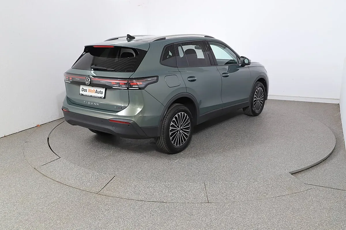 Volkswagen Tiguan 2026 photo 2