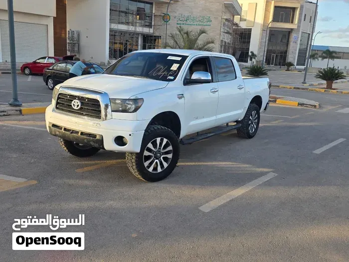 Toyota Tundra 2010 photo 5
