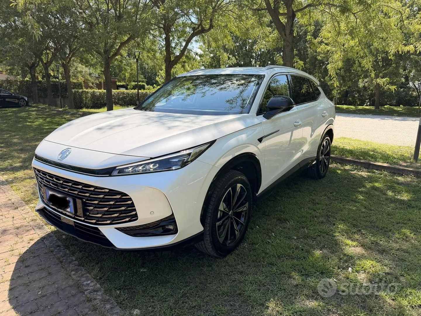 MG Hs 2025 photo 2