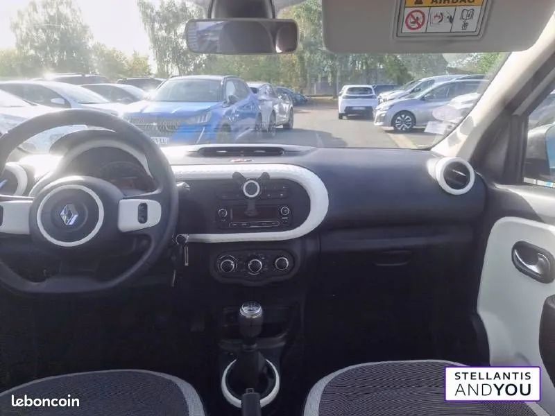 Renault Twingo 2021 photo 2