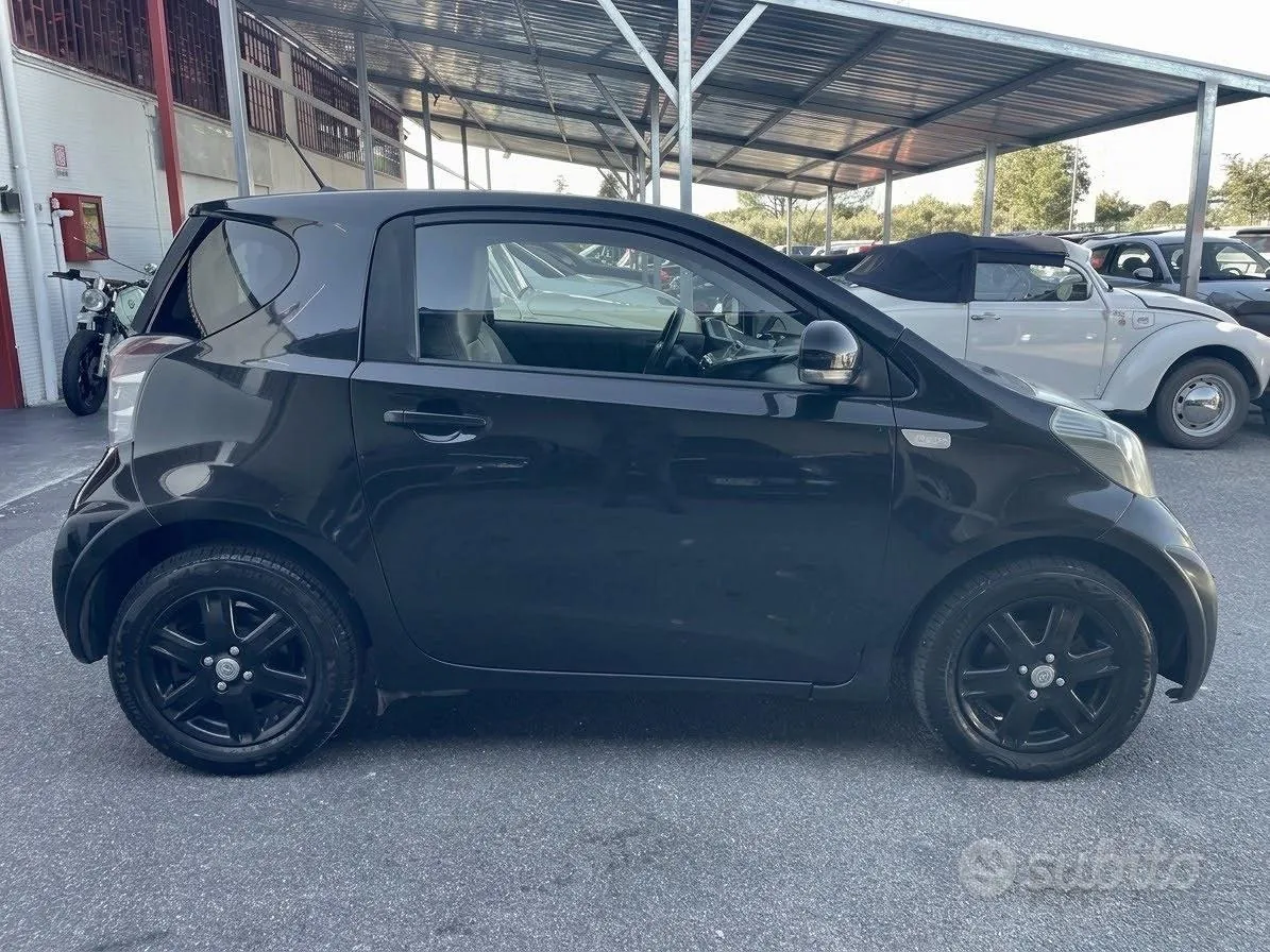 Toyota Iq 2009 photo 4