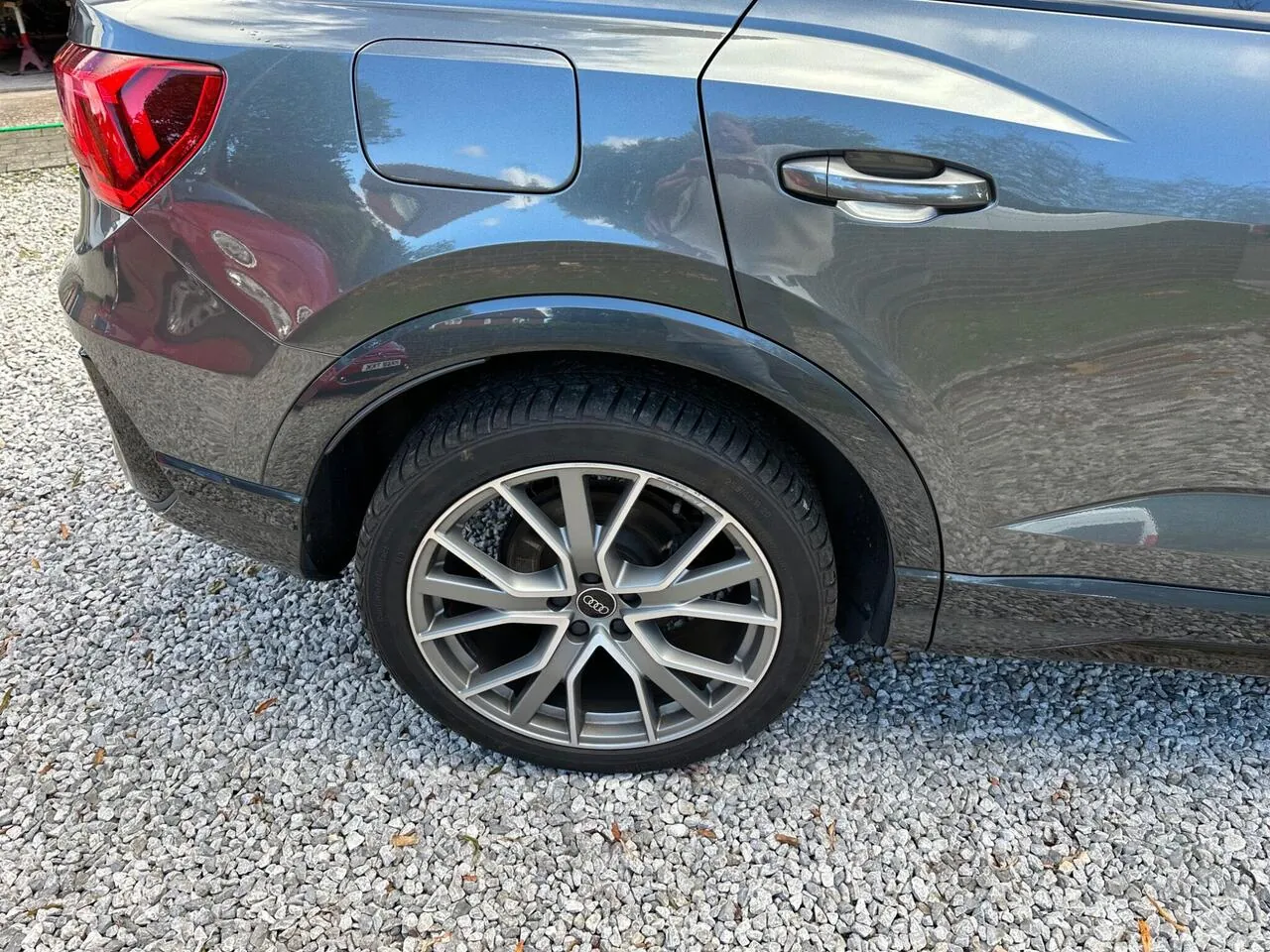 Audi Q3 2023 photo 3