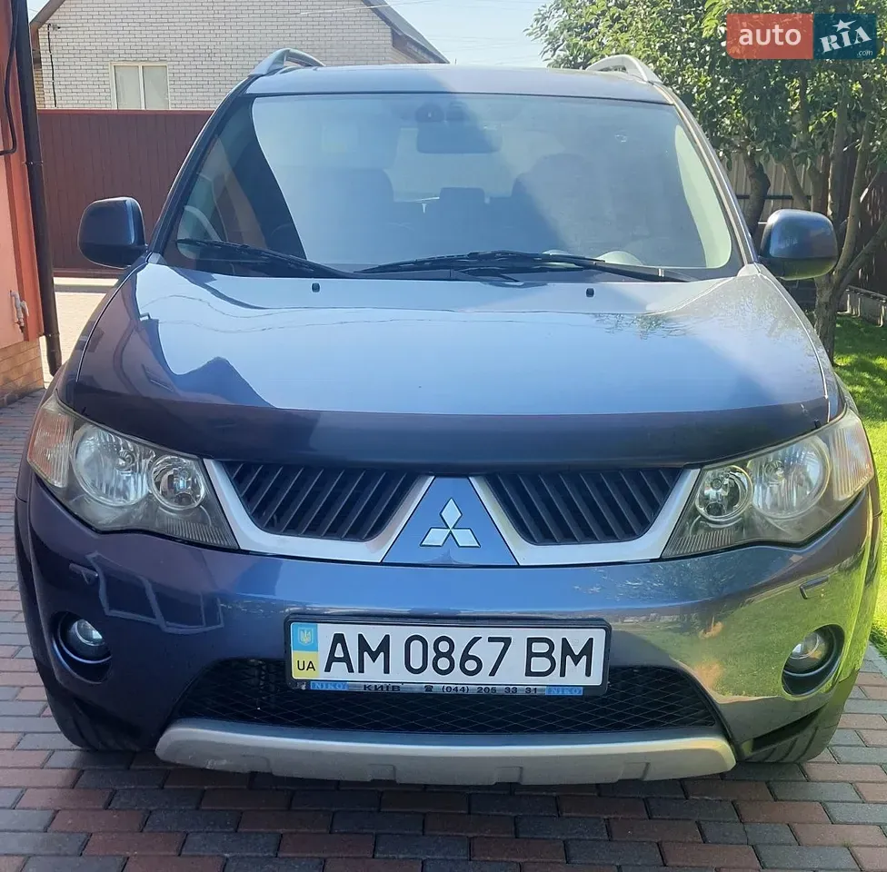 Mitsubishi Outlander Xl 2008 photo 3