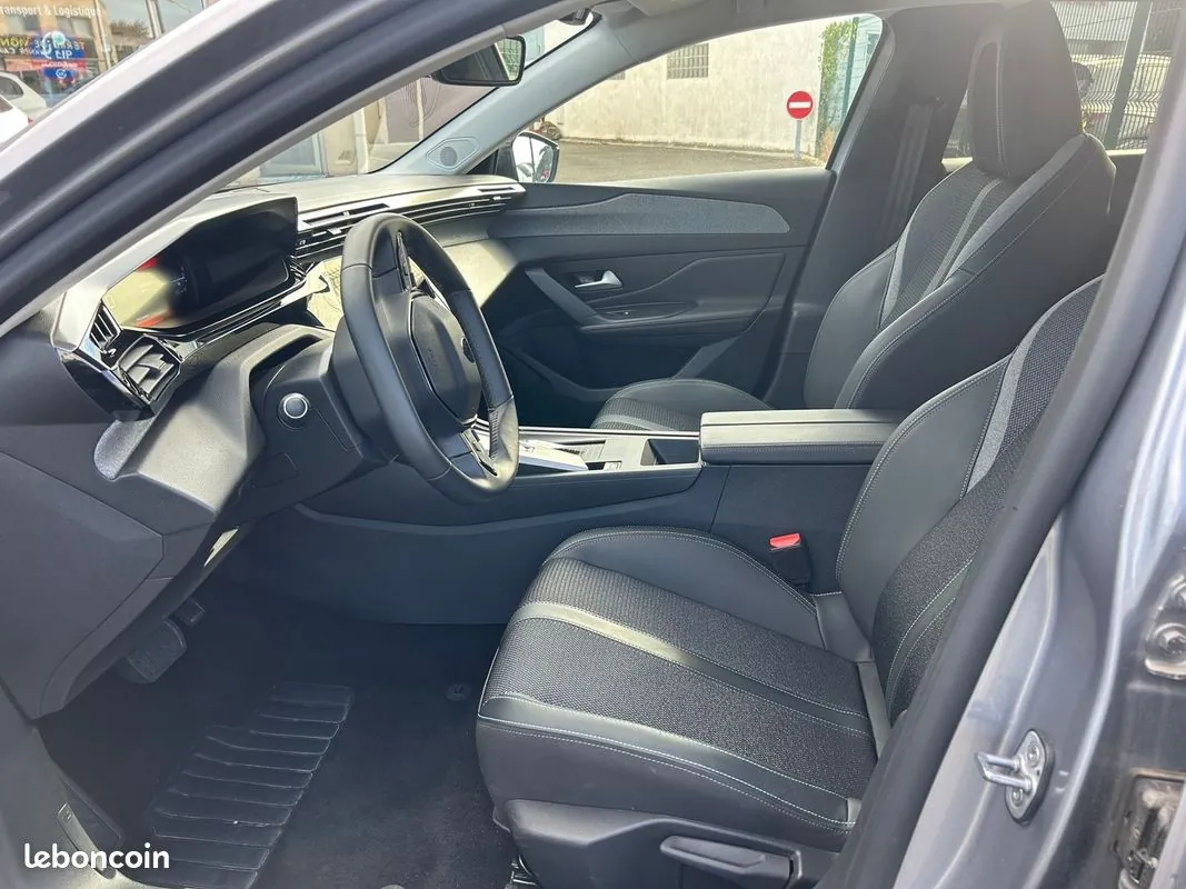 Peugeot 308 2025 photo 3