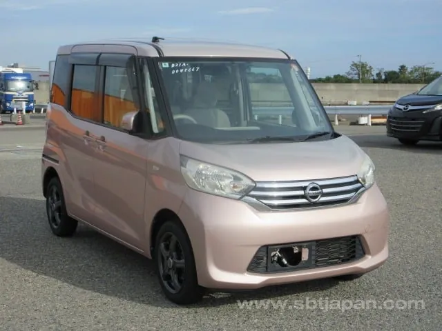 Nissan Dayz Roox