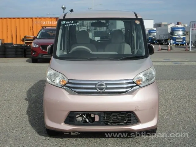 Nissan Dayz Roox 2014 photo 5