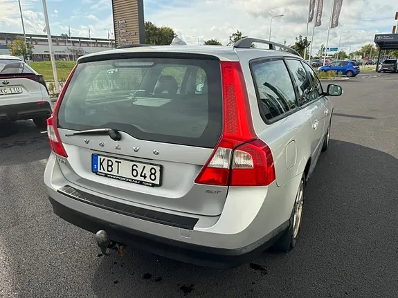 Volvo V70 2010 photo 3