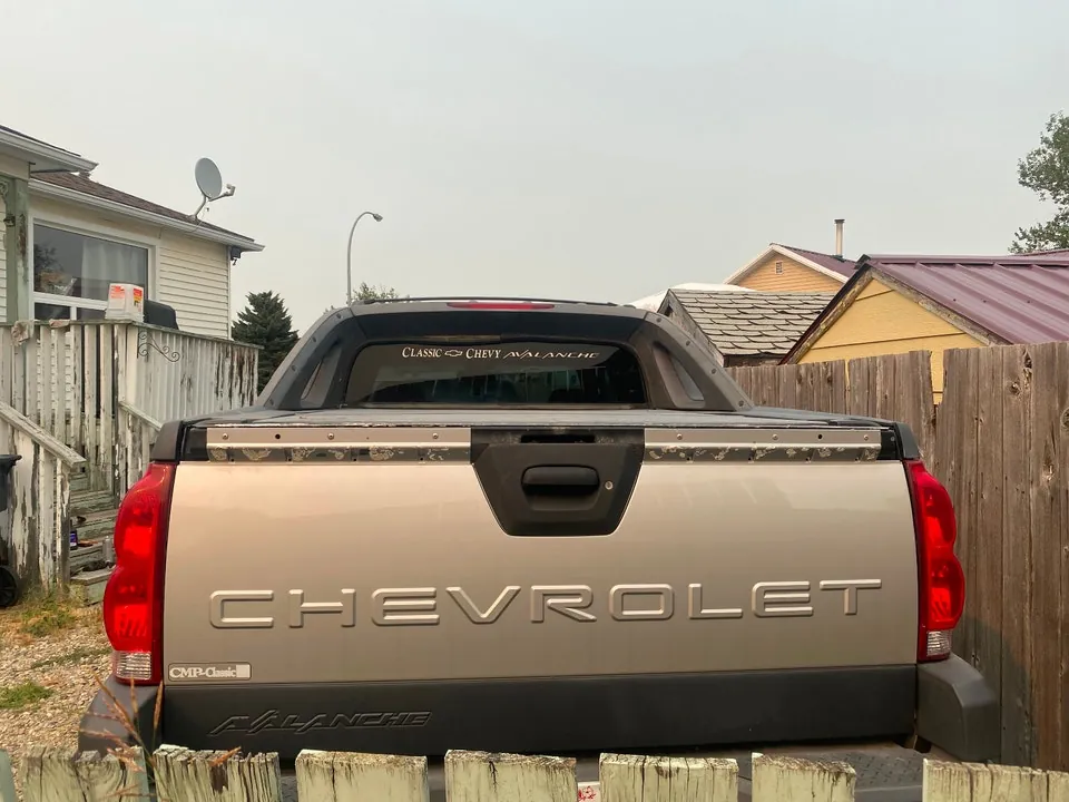 Chevrolet Avalanche 2004 photo 3