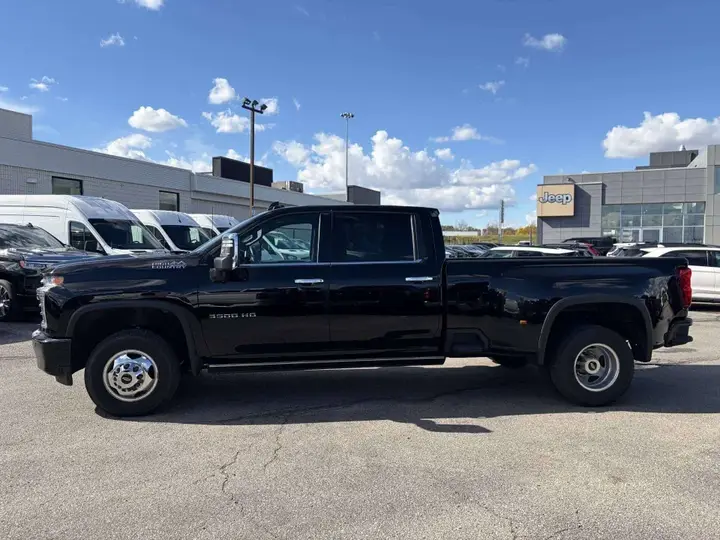Chevrolet Silverado 3500 2023 photo 3