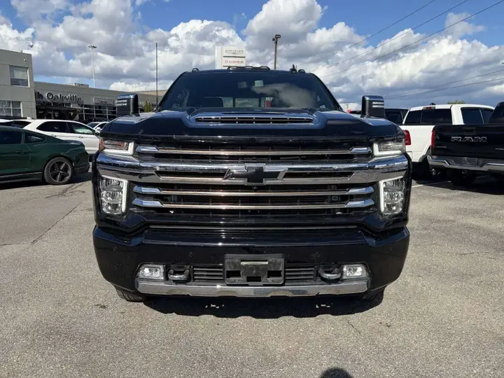 Chevrolet Silverado 3500 2023 photo 2