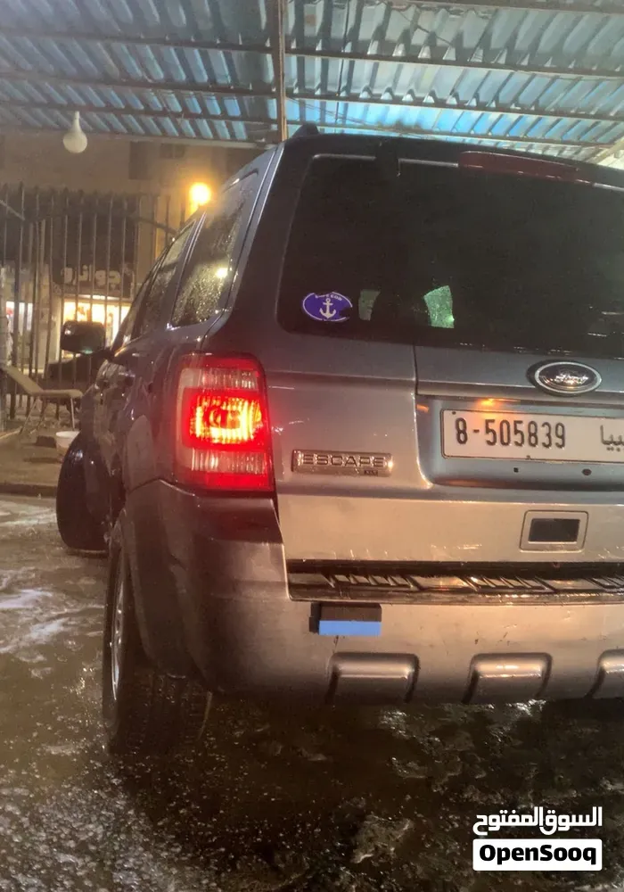 Ford Escape 2008 photo 3