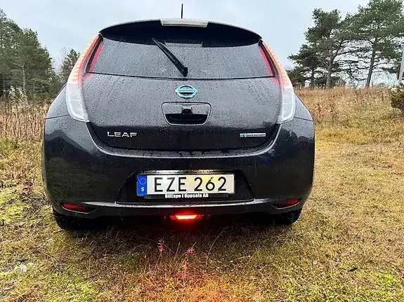 Nissan Leaf 2015 photo 2