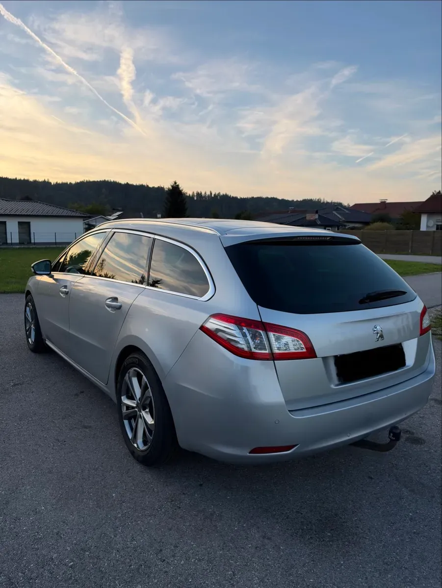 Peugeot 508 2011 photo 2