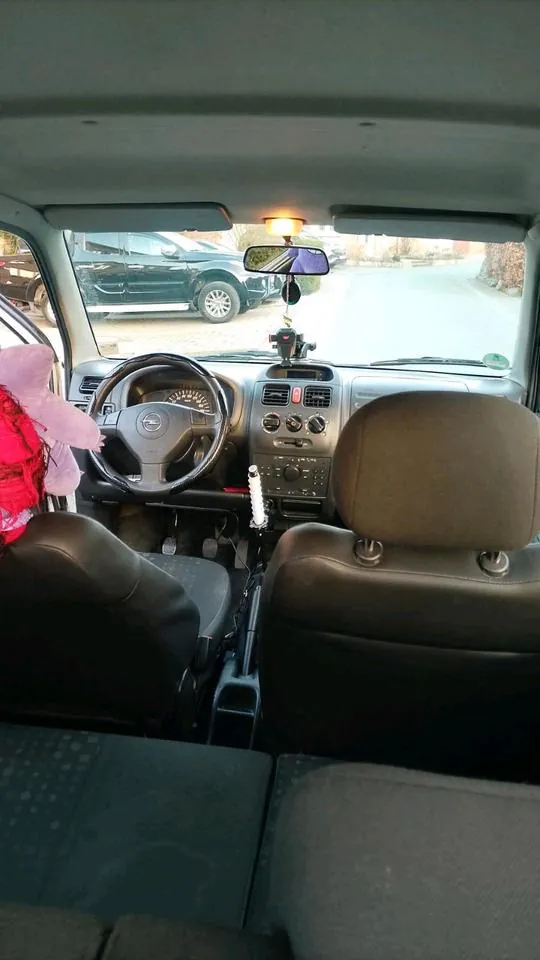 Opel Agila