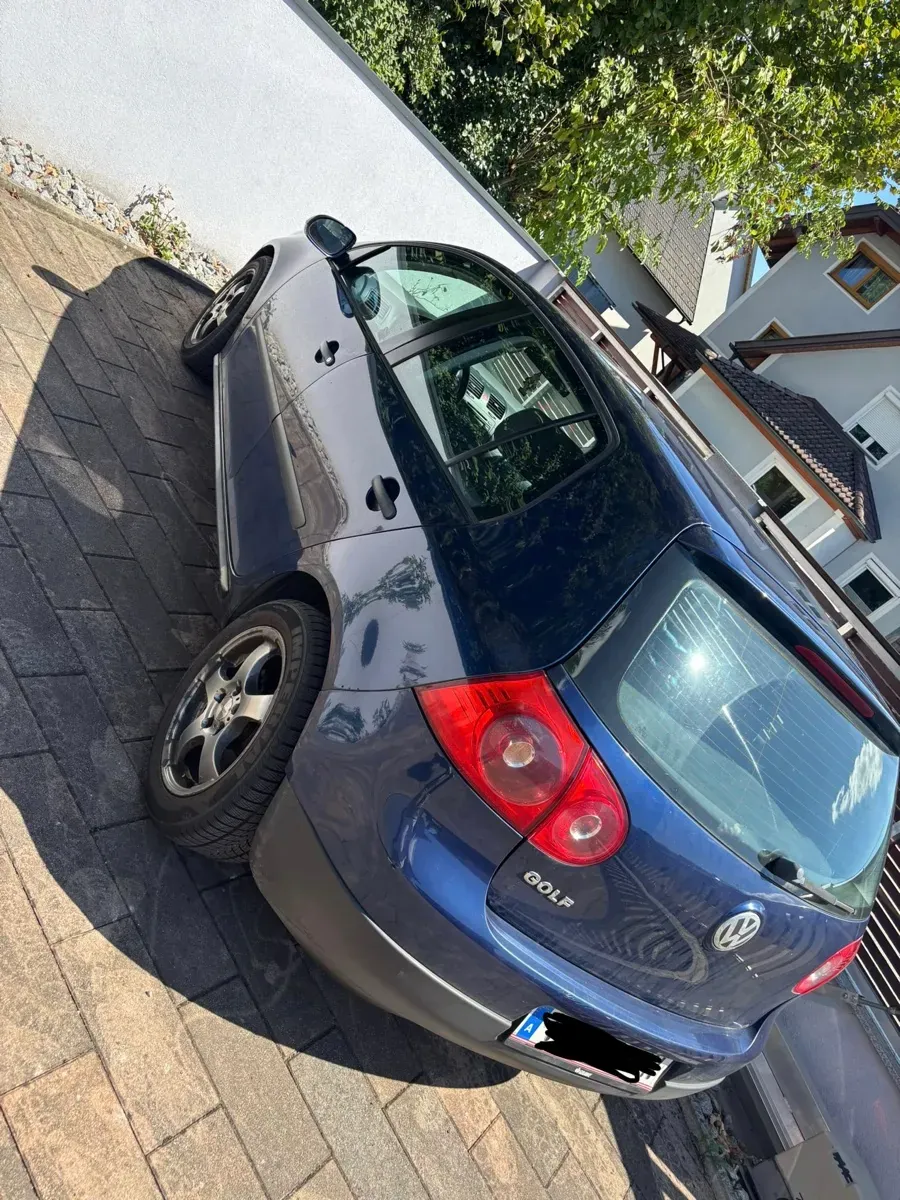 Volkswagen Golf 2004 photo 2