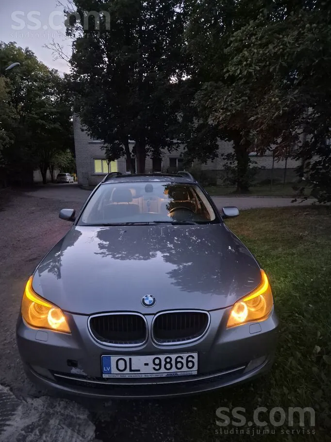 BMW 520