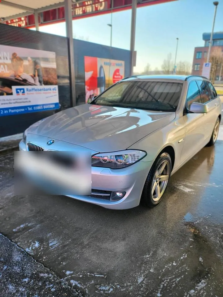 BMW F11