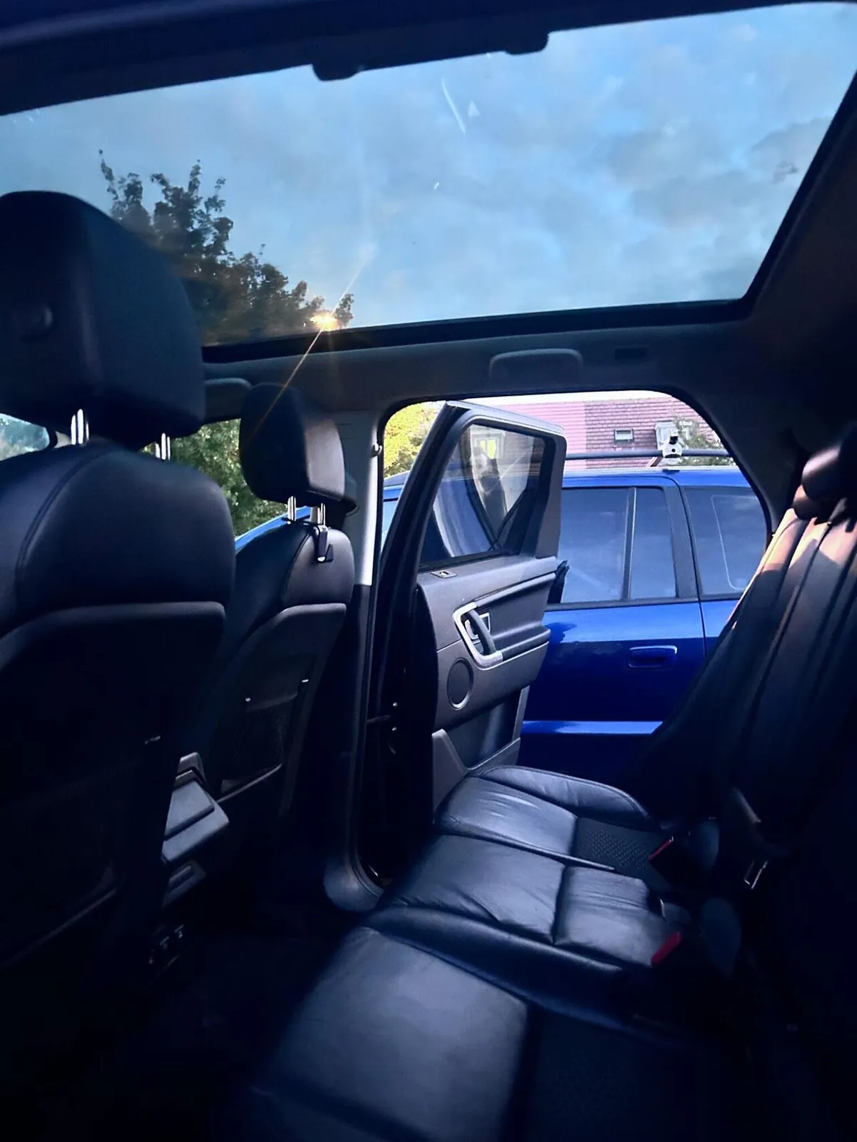 Land Rover Discovery Sport 2017 photo 3
