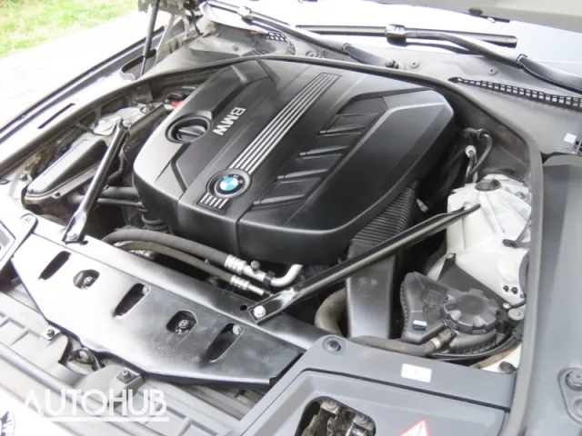 BMW 5 Series 2012 photo 5