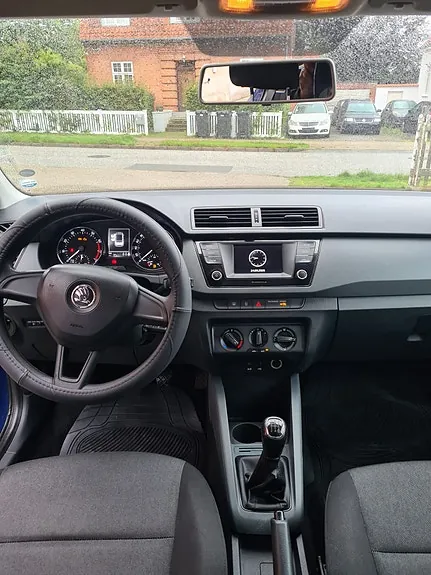Skoda Fabia 2017 photo 5