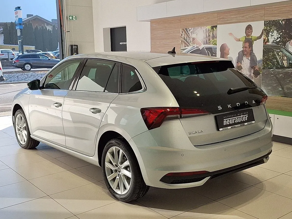 Skoda Scala 2026 photo 2