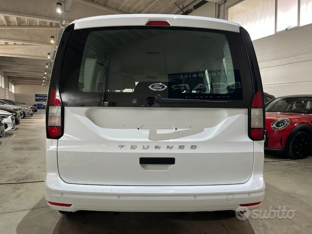 Ford Tourneo Connect 2025 photo 3