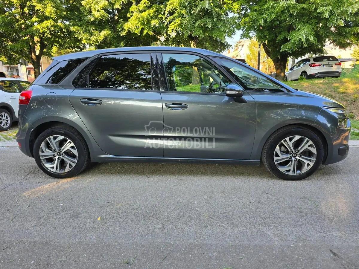 Citroen C4 Picasso 2015 photo 4