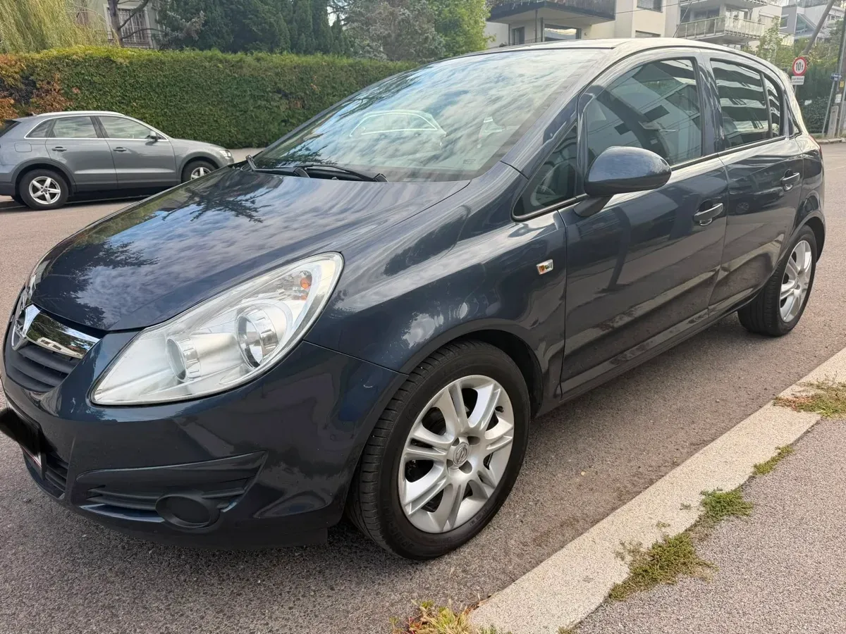 Opel Corsa 2010 photo 3