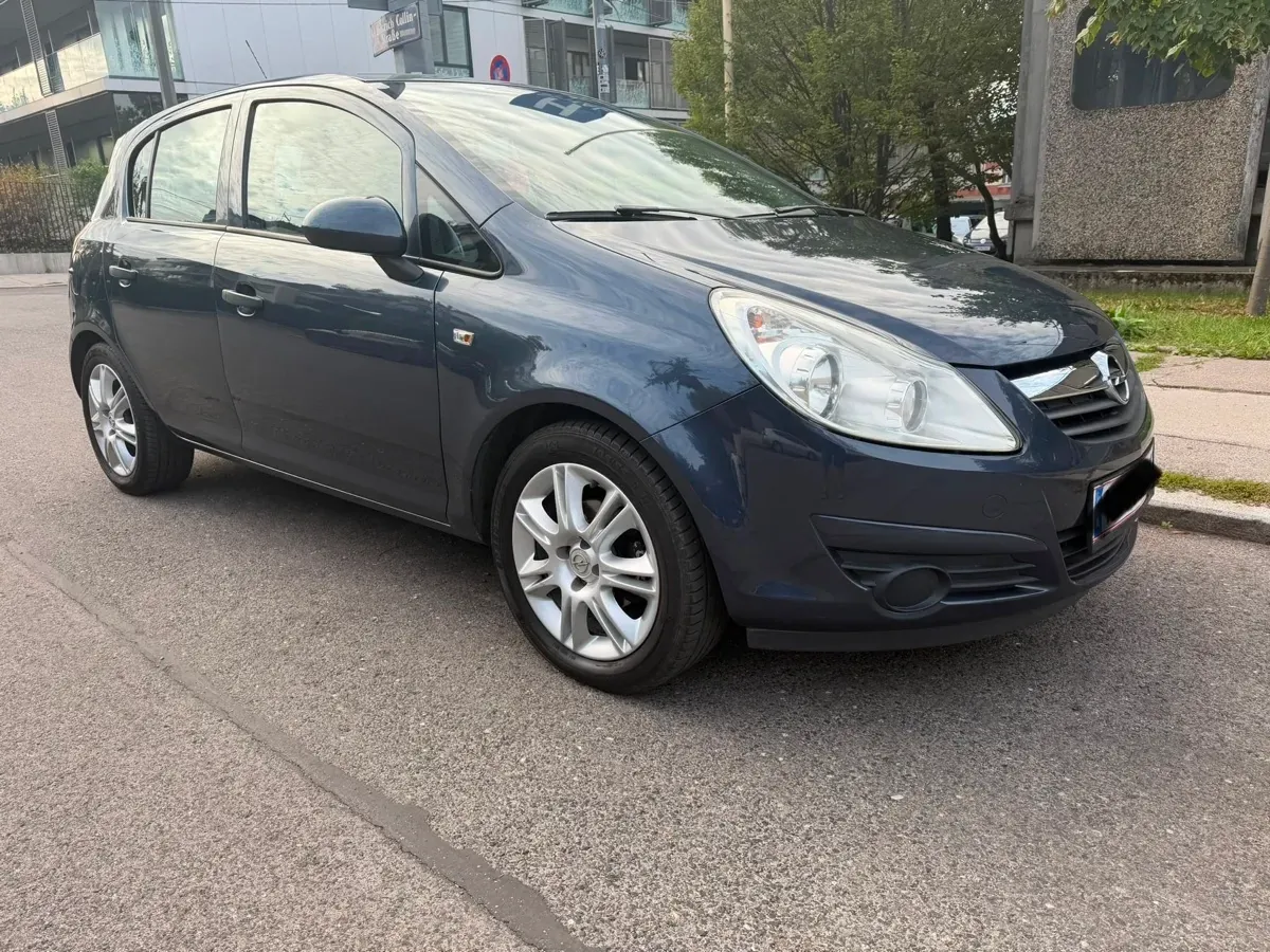Opel Corsa 2010 photo 2