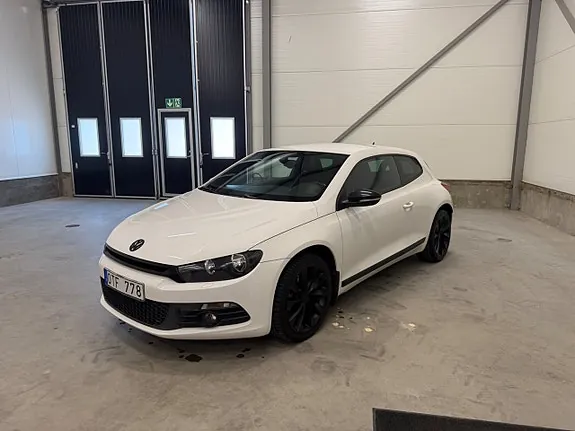 Volkswagen Scirocco 2010 photo 2