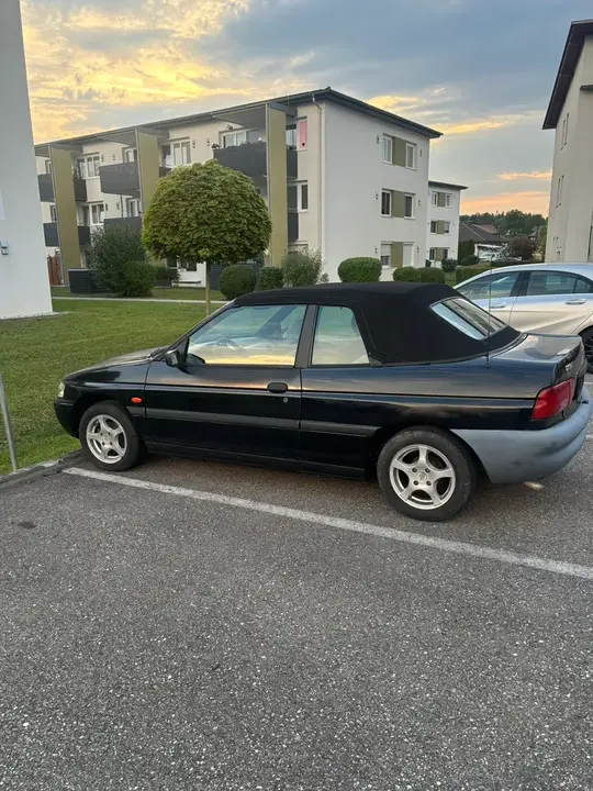 Ford Escort 1997 photo 3