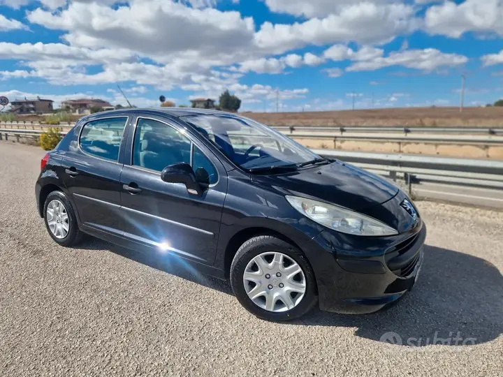 Peugeot 207 2009 photo 2