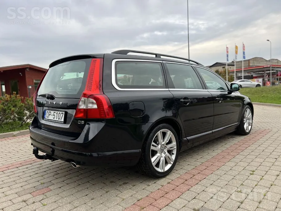 Volvo V70 2013 photo 3