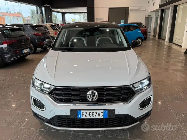 Volkswagen T-Roc 2019 photo 2