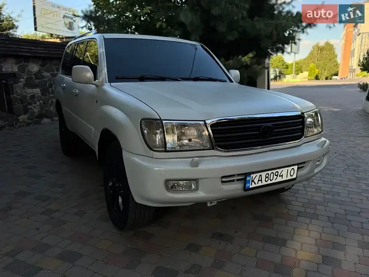 Toyota Land Cruiser 2000 photo 5