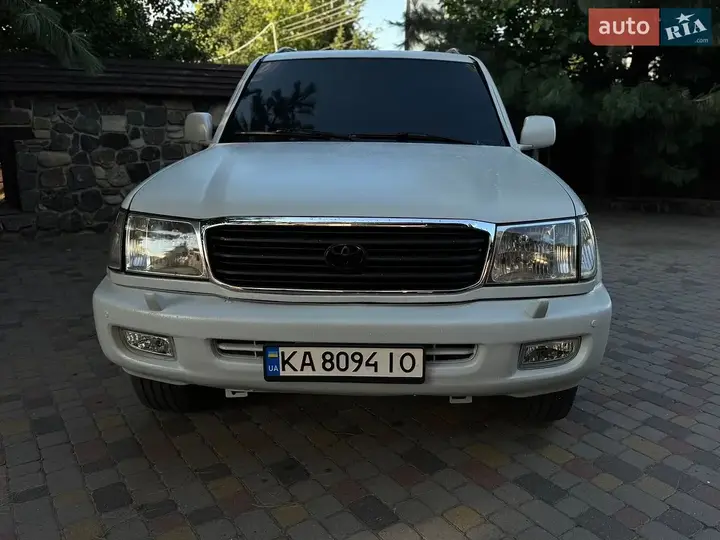 Toyota Land Cruiser 2000 photo 4