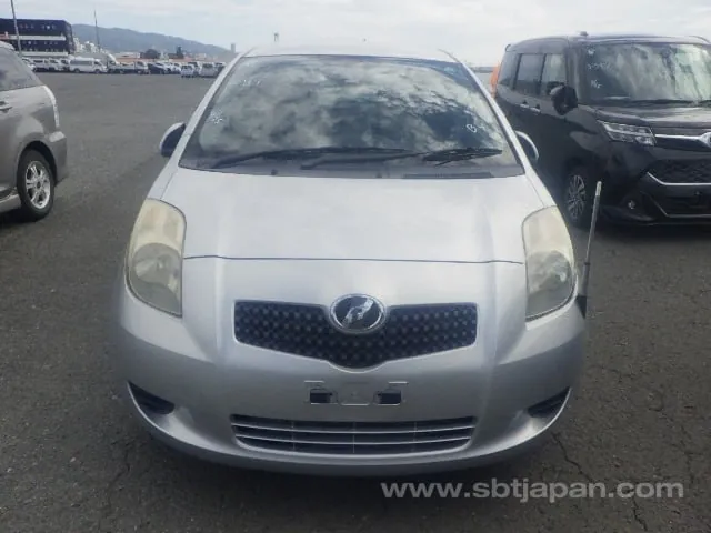 Toyota Vitz 2007 photo 5