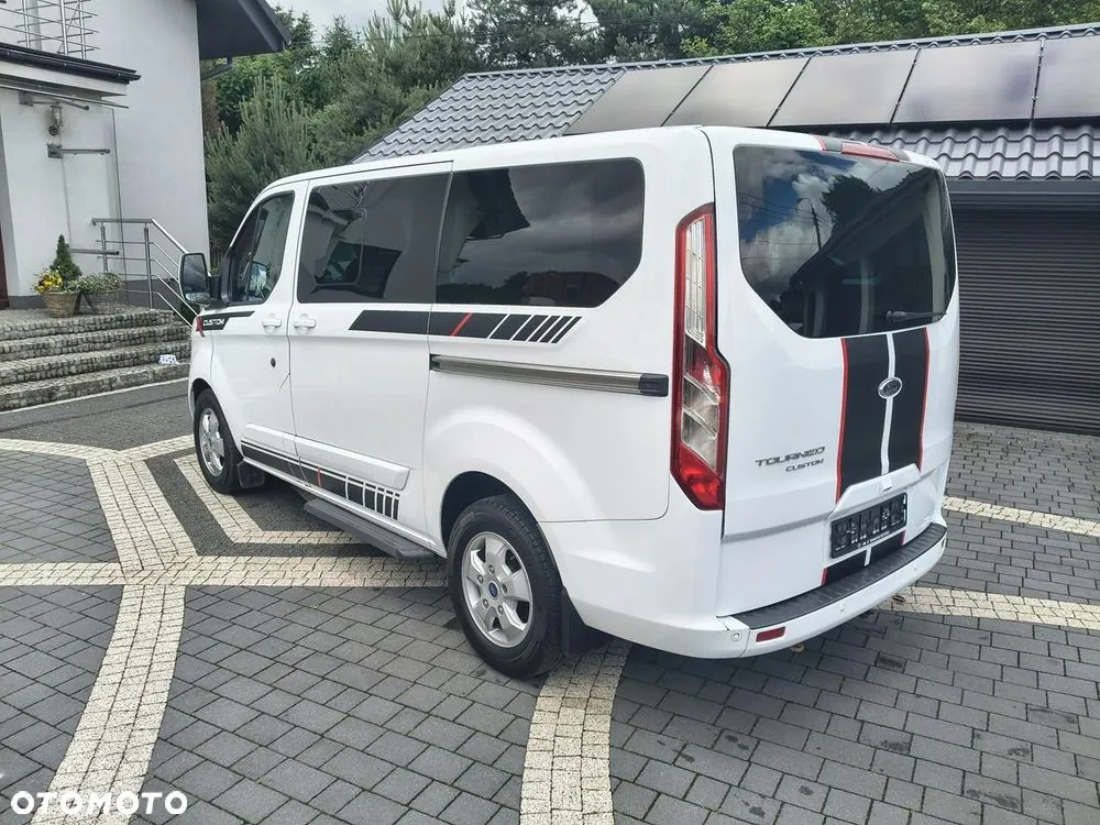 Ford Tourneo Custom 2016 photo 4