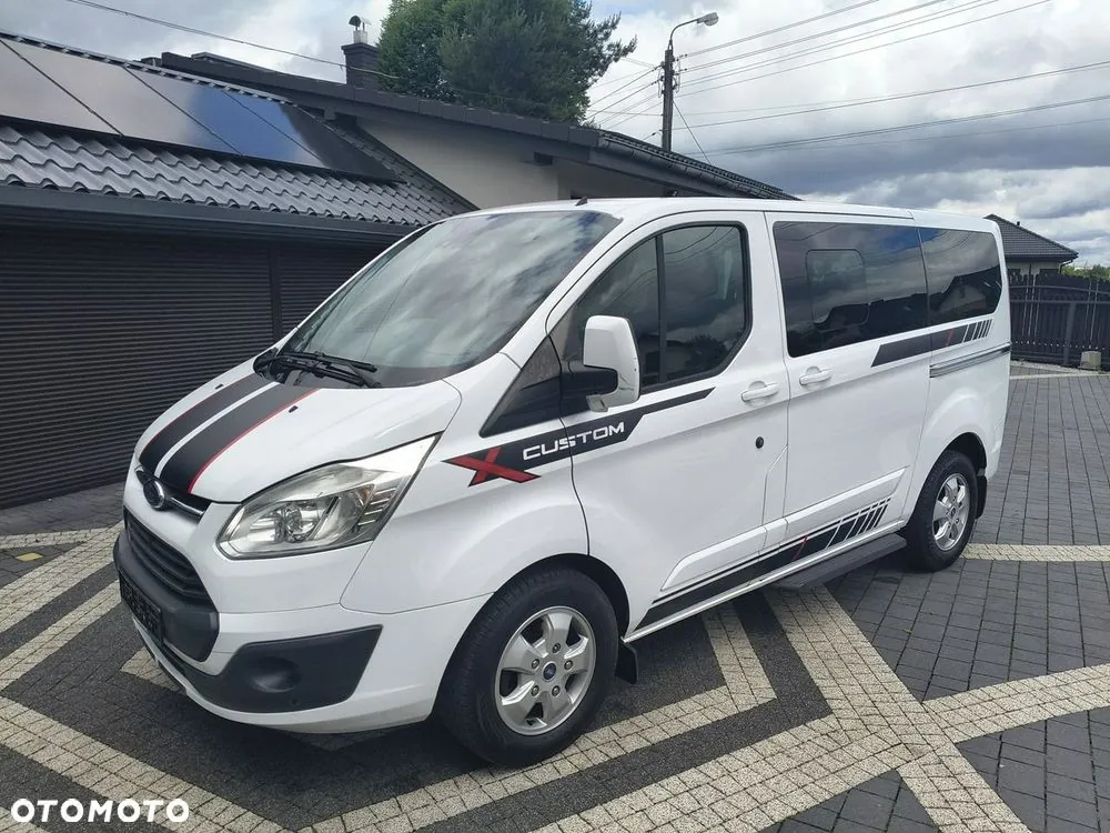 Ford Tourneo Custom 2016 photo 2