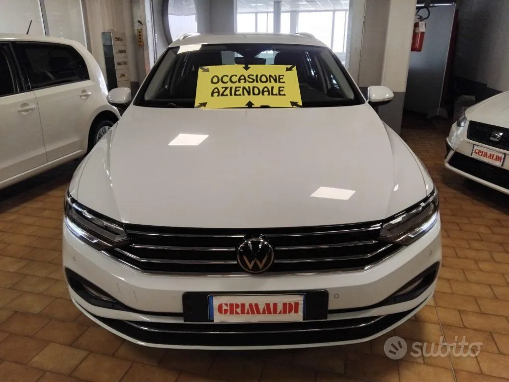 Volkswagen Passat 2023 photo 2