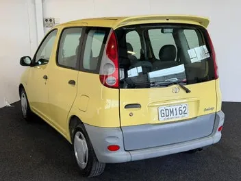 Toyota Funcargo 2002 photo 5