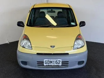Toyota Funcargo 2002 photo 3