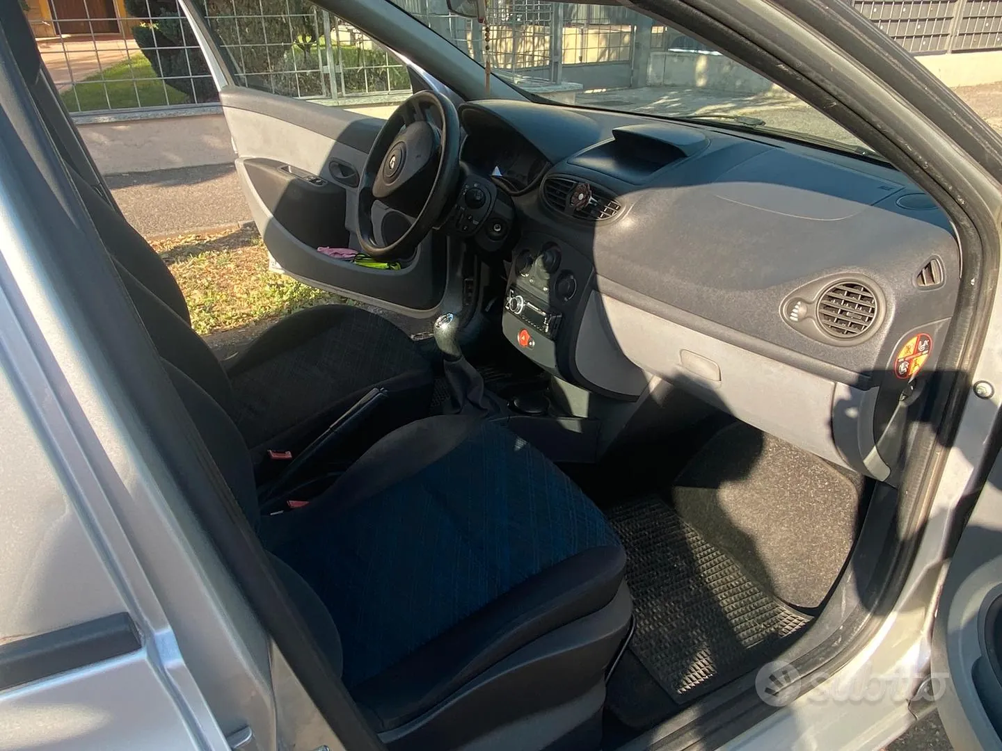 Renault Clio 2007 photo 5