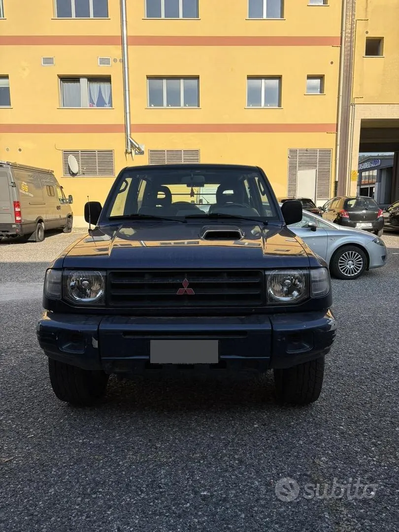 Mitsubishi Pajero 1998 photo 3