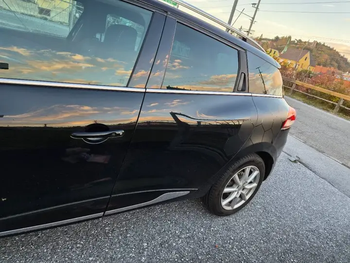 Renault Clio 2016 photo 2